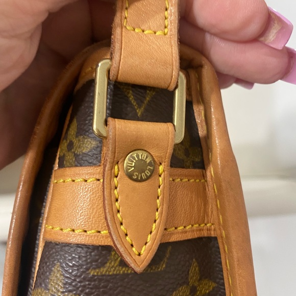 Louis Vuitton sologne purse - Picture 2 of 16